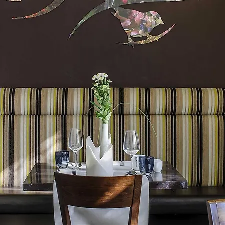 Mercure Oldenburger Allee 4*