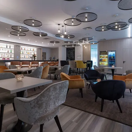 Mercure Oldenburger Allee 4*