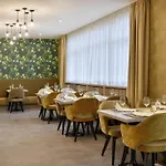 Mercure Oldenburger Allee Hotel 4*