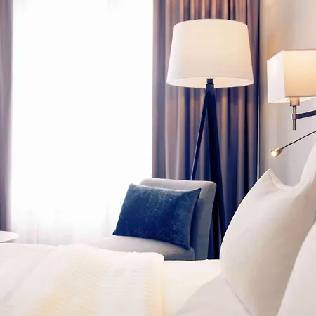 Hotel Mercure Oldenburger Allee 4*