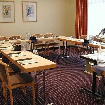 Mercure Oldenburger Allee Hotel 4*