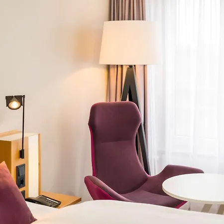Hotel Mercure Oldenburger Allee 4*
