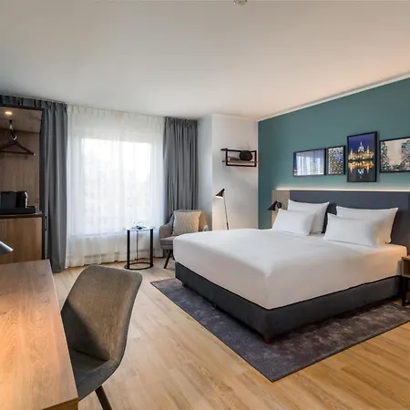 Hotel Mercure Oldenburger Allee 4*