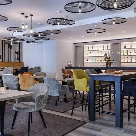 Mercure Oldenburger Allee 4*