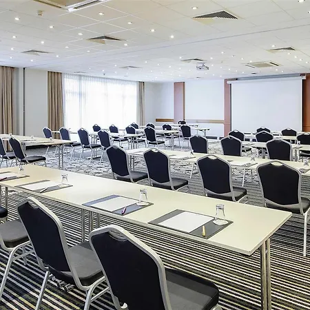 Hotel Mercure Oldenburger Allee 4*